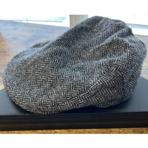 Charles Tyrwhitt 100% Pure Wool Gray Handwoven Newsboys Cap